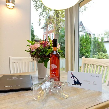 Apartment Haus Auf Dem Hügel, Moderne 08 *